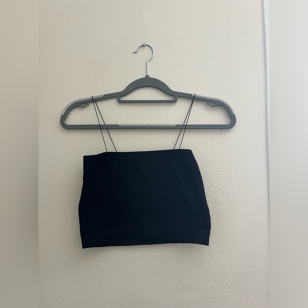 black crop top